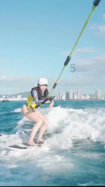 逃出漂浮的小岛